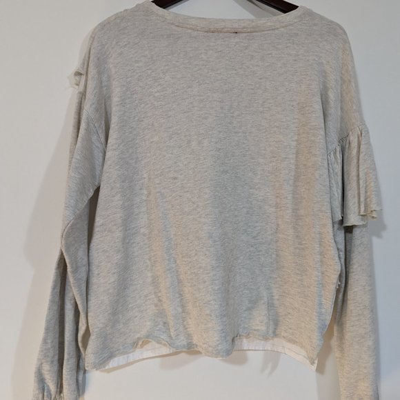 Ontwelfth Grey & White Ruffle Sweater s:L - Picture 2 of 11